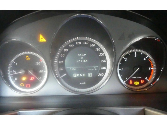 Přístrojová deska  Mercedes-Benz GLK (X204) 2011 A2049002105, IMPRK1115811  