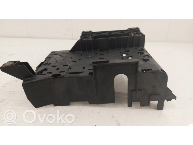 Блок предохранителей 7L0937548C   Audi Q7 4L    