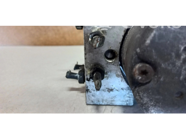Jednotka ABS 8E0614111AM   Volkswagen PASSAT B5.5 2003