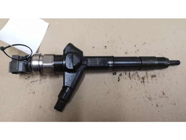 Vstřikovač AW400AW4   Nissan Primera  pro naftový motor 2.2  