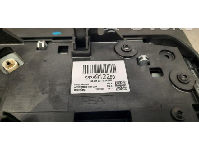 Дисплей    YL01895280   Citroen C5 X