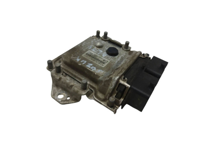 Блок управления двигателя 3392068K01, 33920M68K01   Suzuki Alto