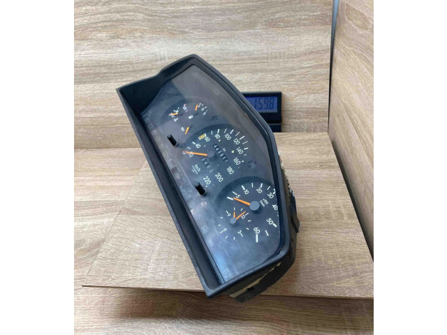 Přístrojová deska  Mercedes-Benz E W124 1993 1244407111, 110008652  