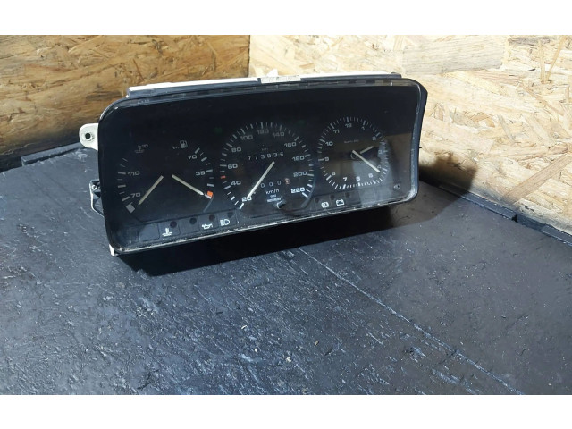 Přístrojová deska  Volkswagen PASSAT B3 1992 357919059AD, 0263300447  