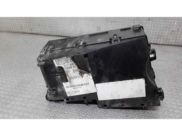 Блок предохранителей 3M5T14A142AB   Ford Focus    
