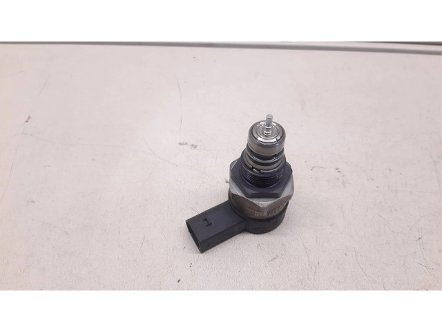 Vstřikovač 0281002949, 0190Z0   BMW 5 F10 F11  pro naftový motor 3.0 N57D30A 