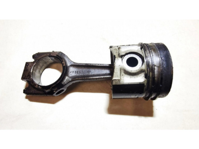 Píst 89ff   Ford Mondeo MK II  pro naftový motor 1.8  