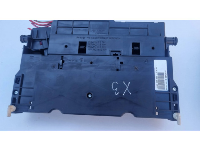 Блок предохранителей  8387153   BMW X3 E83    