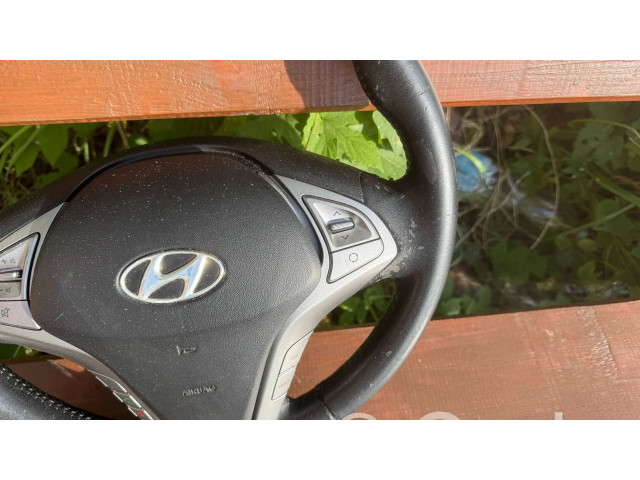 Руль Hyundai ix20         