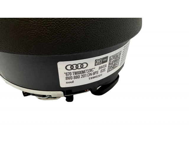 Подушка безопасности водителя 8V0880201   Audi A3 S3 8V