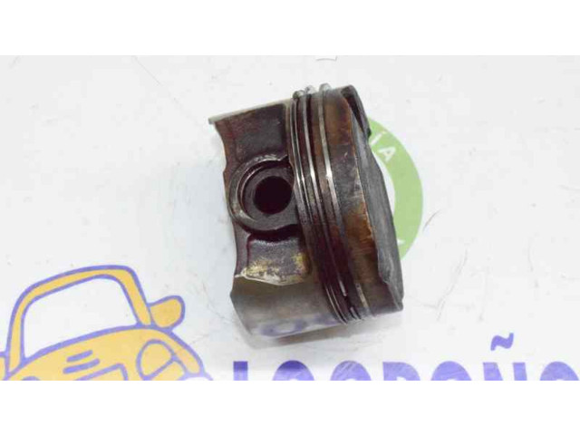 Píst 11251703456   BMW 5 E39   2.5  