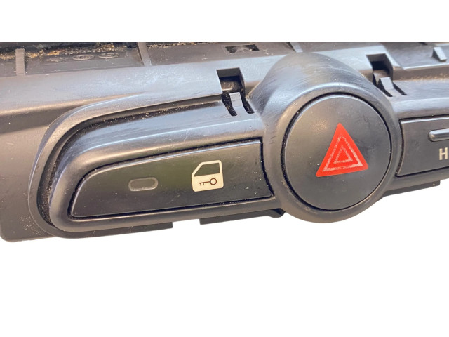Дисплей    945101K000   Hyundai ix20