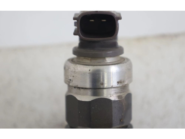 Форсунка 2367030400, 2367030400    Toyota Hilux (AN10, AN20, AN30)  1KDFTV 