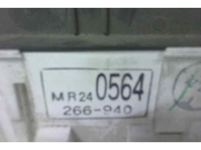 Спидометр (приборный щиток) MR240564, 266940   Mitsubishi Space Wagon