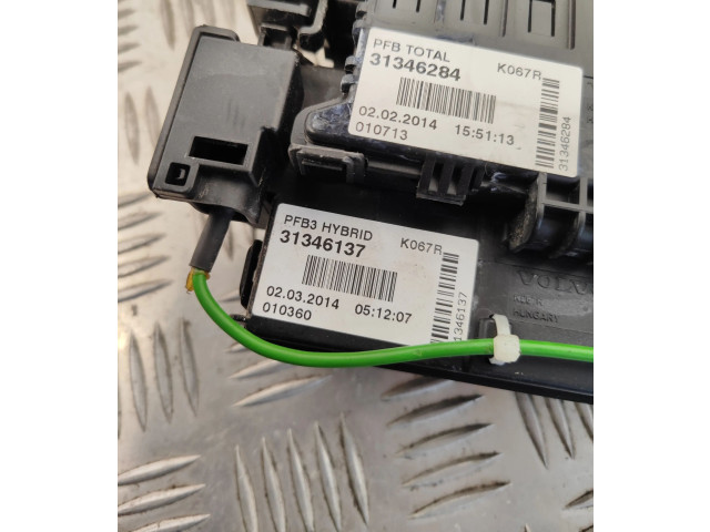   Pojistková skříňka 31346284, 31346137   Volvo V60 2014
