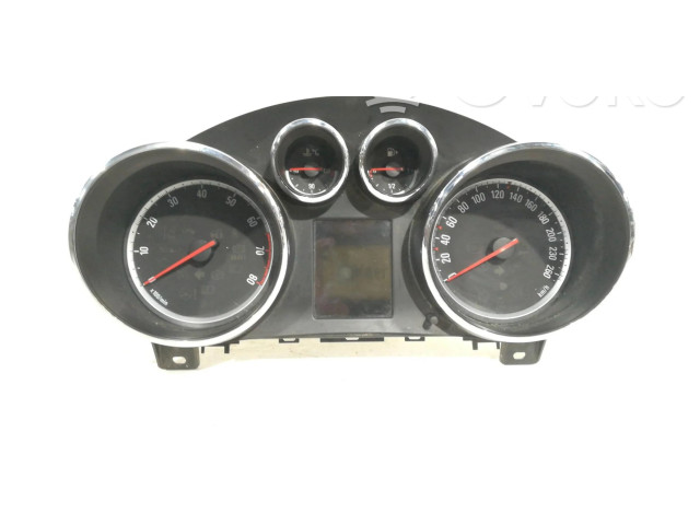 Přístrojová deska  Opel Astra J 2010 13328266  