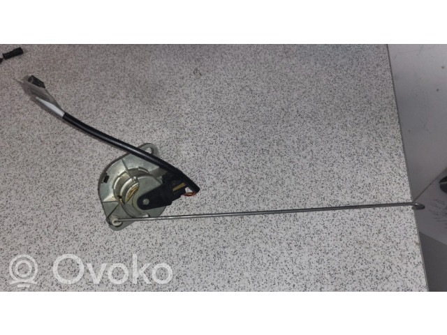 Zámek zadních dveří 8363699   BMW 5 E39 2000