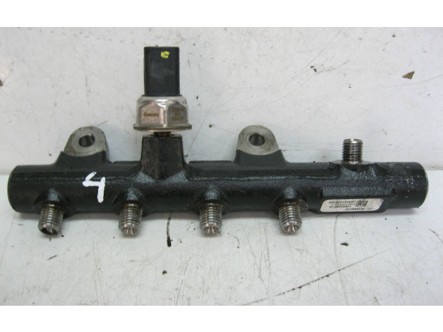 Vstřikovací lišta 176210651R   Mercedes-Benz A W176     