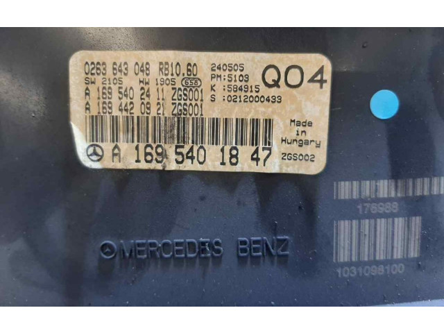 Přístrojová deska  Mercedes-Benz A W169 2007 A1695401847  
