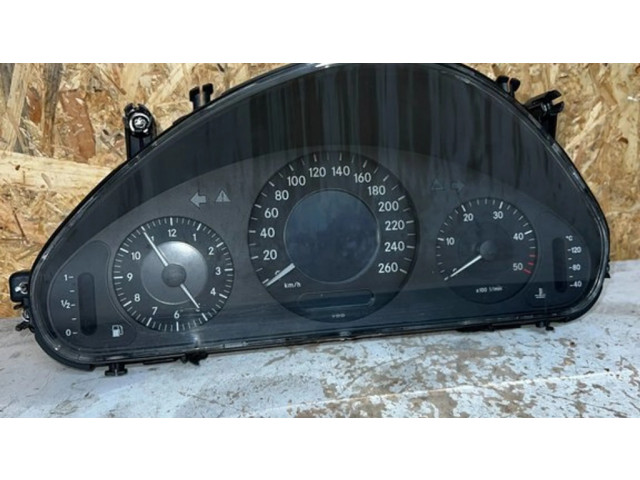 Přístrojová deska  Mercedes-Benz E W211 2007 A2115402348, 110080292  