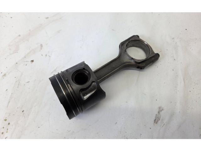  Поршень A20DTH fm1gm664  Saab 9-5  