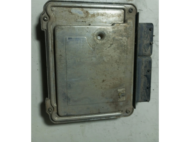 Řídící jednotka 55205632, 0281013409   Opel Vectra C 2008