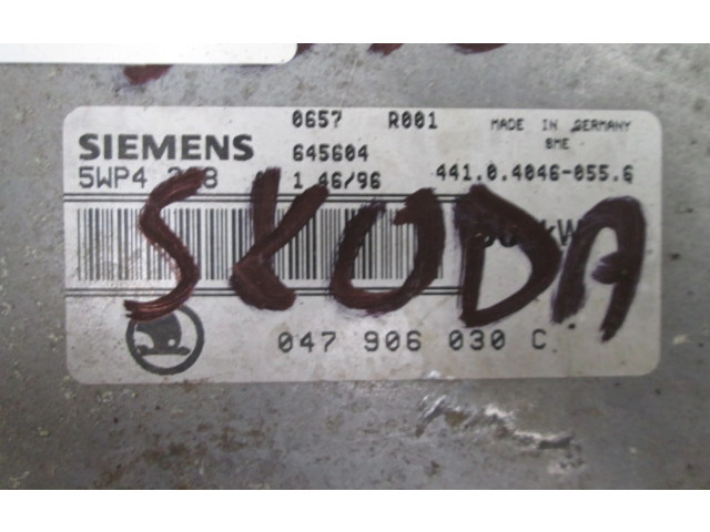Блок управления двигателем Блок управления    Skoda Felicia I
