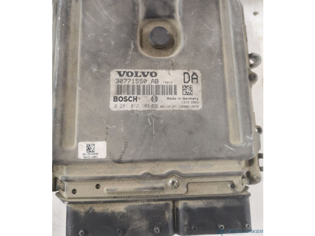 Řídící jednotka 0281012103, 30771550ab   Volvo XC90 2002