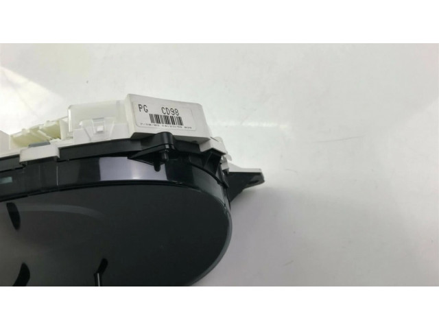 Панель приборов PGCD98, P2463   Mazda 5       