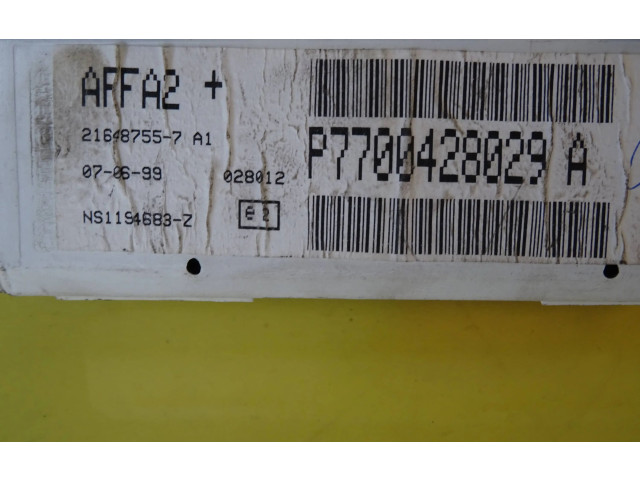 Дисплей    P7700428029A   Renault Megane I