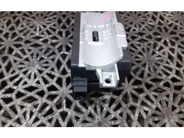 Volant Audi A5 8T 8F 2009 8K0905852D  