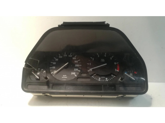 Přístrojová deska  BMW 5 E34 1992   