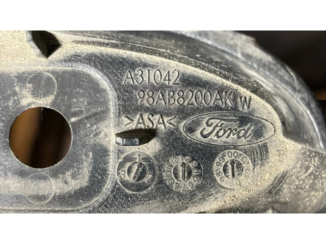 Передняя решётка Ford Focus 1998-2004 года 98AB8200AK, A31042      