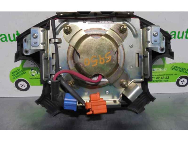 Подушка безопасности водителя DCCS2K610875   KIA Clarus
