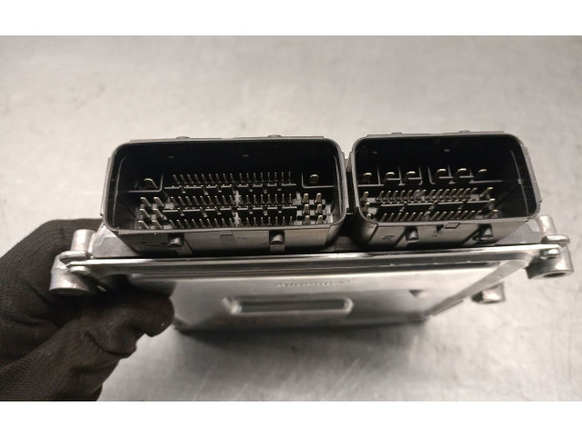 Řídící jednotka 9818160080   Peugeot 2008 I 2018