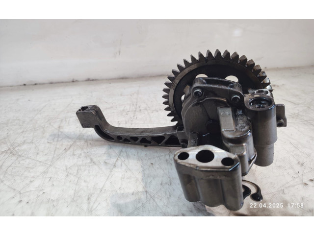 Масляный насос   070115153  Volkswagen Touareg I 