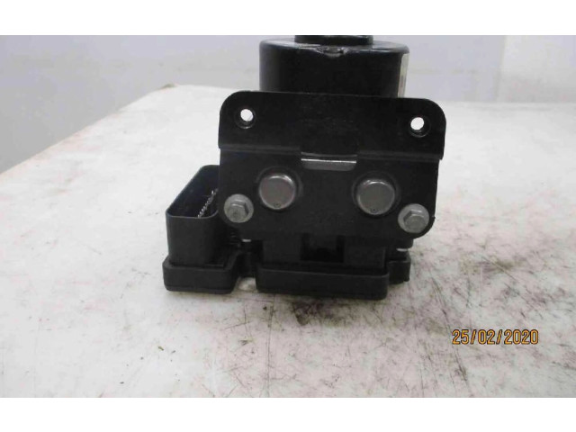 Jednotka ABS 8V512M110AD, 8V512M110AD   Ford Fiesta 2010