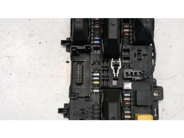   Pojistková skříňka 13180175, 5DK00866951   Opel Astra H 2005