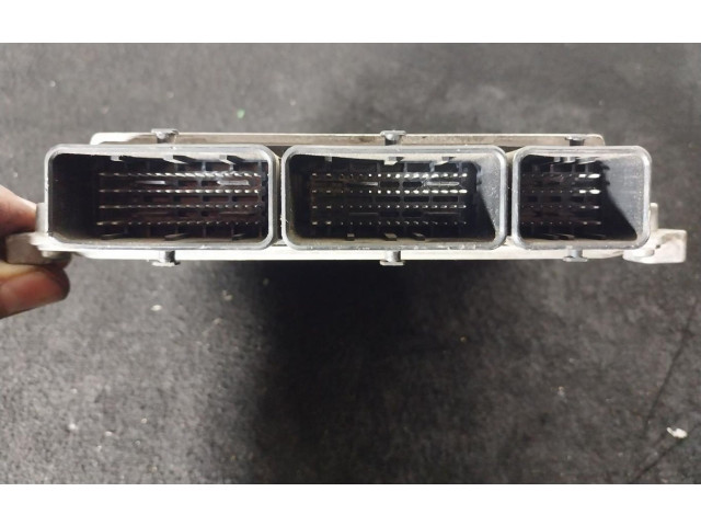 Řídící jednotka 237104736R   Renault Captur 