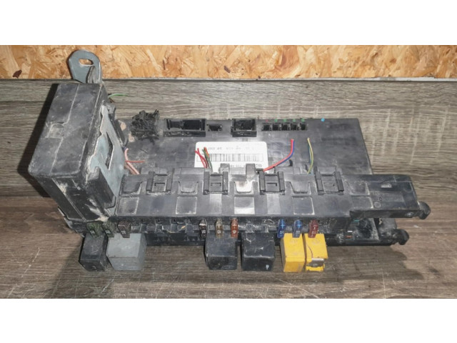 Блок предохранителей 2035454701   Mercedes-Benz CLK A209 C209    