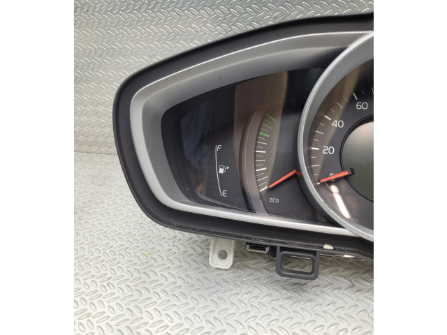 Přístrojová deska  Volvo V40 Cross country 2015 31412877  