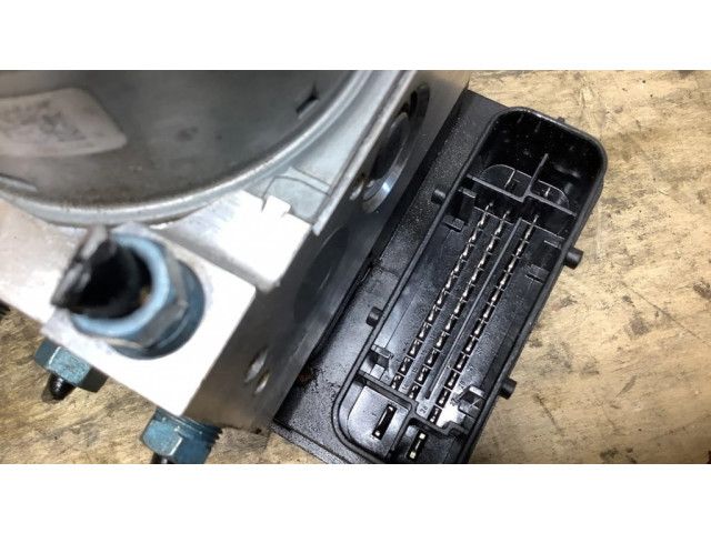 Jednotka ABS 6887510, 6887509   BMW 3 F30 F35 F31 2017