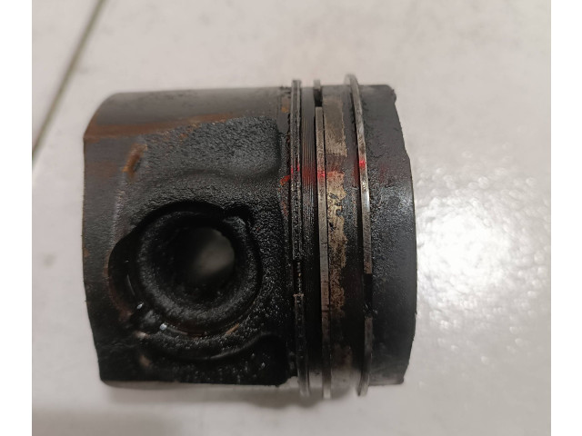Píst N0code   Opel Zafira C     
