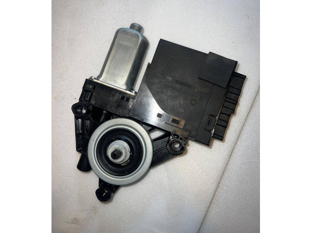 Zpětné zrcátko  Volvo S40 2010  31295175AA, 48637  