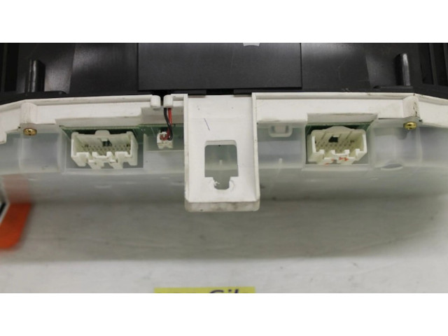 Панель приборов 4LBP4LA, 4LBP4LA   Mazda MX-3       