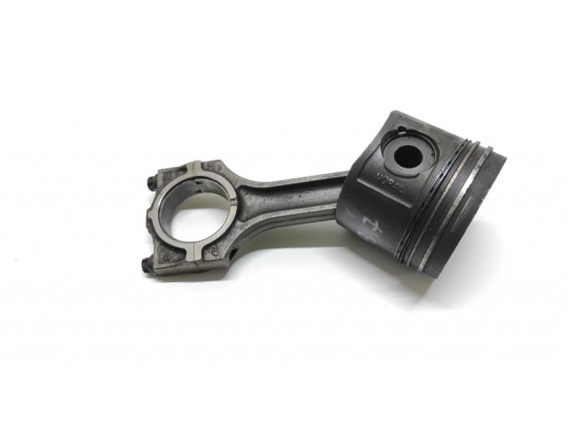 Píst    BMW 5 E39  pro naftový motor 3.0 M57 M57/DP71/430/267T/2M