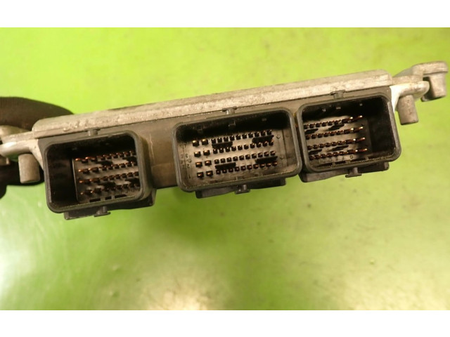 Řídící jednotka 9645534380 0281010880   Peugeot 607 2002
