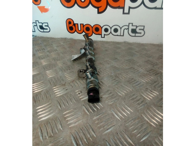 Vstřikovací lišta 23280-33020, 0281006015   Toyota Yaris     