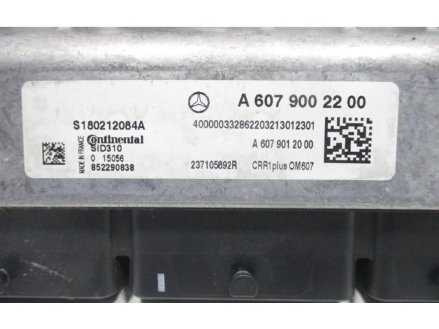 Řídící jednotka A6079002200   Mercedes-Benz A W176 2015