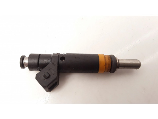 Форсунка 7506924    BMW 7 E65 E66 для бензинового двигателя  4.5
